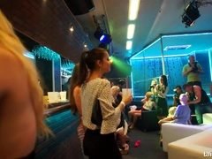 Gesztenyebarna, Baba, Kőkemény, Fajok közötti, Csókolózás, Nyalás, Buli, Nedves