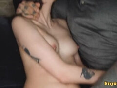 Kukk suging, Brunette, Hd, Slikking, Fitte, Barbert, Tattovering, Våt