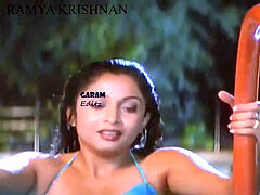 Spermie v puse, Striekanie semena, Footjob, Ohromná diera, Indické, Bozkávanie, Masáž, Orgazmus