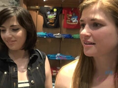 Amateur, Cul, Petite amie, Talons, Lesbienne, Pov, Chatte, Cheveux courts