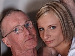 Perse, Takaapäin, Käsihoito, Sairaanhoitaja, Ajeltu, Laiha, Strippaus, Teini