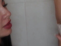 Grosser arsch, Grosse titten, Latina, Lesbisch, Milf, Natürlichen titten, Nippel, Reiten