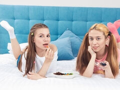 Tekintélyes didik, Ujjazás, Csókolózás, Fehérnemű, Maszti, Leborotvált, Vékony, Begyek