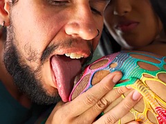 큰 가슴, 오랄섹스, 흑갈색 머리, 사정 샷, 핸드잡, 하드코어, 라티나, 젖가슴