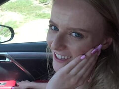 Blondína, Autobus, Pár, Prirodzené prsia, Realita, Vyholené, Tetovanie, Kozičky