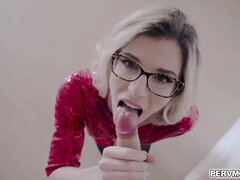 Velké kozy, Blondýna, Dávení penisem, Kuchyně, Výprask, Dospělé, Milf žcbp, Pička