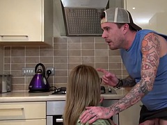 Grande cazzo, Tette grandi, Schizzo di sborra, Europea, Hardcore, Mamma che vorrei scoparmi, Pornostar, Succhiando