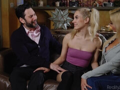 Большая жопа, Большой член, Большие сиськи, Минет, Собачьи, Милф, Втроем