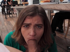 Stor pik, Pik sutte, Pov, Offentlig, Kort hår