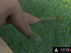 Mačiatko, Kuřba, Nohy, Fetiš, Fetiš nôh, Výprask