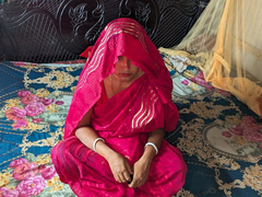 18 ans, Couple, Première fois, Indienne, Embrassement, Mère que j'aimerais baiser, Mamelons, Épouse