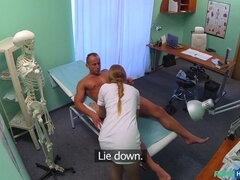 Leie, Blasen, Betrug, Paar, Krankenschwester, Büro, Muschi, Uniform