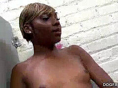 黒人, のぞき穴, トイレ