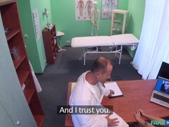 Amador amadora, Boquete, Doutor, Punheta, Lambendo, Enfermeira, Escritório, Uniforme