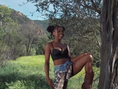 Black princess Hazel Grace masturbates in a red pickup truck