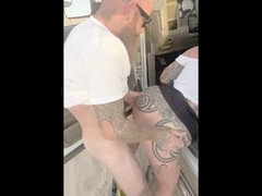 Hatalmas hátsó, Monumentális dákó, Nyalás, Érett feleség, Szabadban, Nyilvános, Nuni, Tetkó