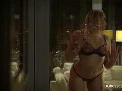 Røv, Stor røv, Store bryster, Blondine, Erotik, Mor jeg gerne vil kneppe, Ridning, Teenager