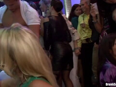 Zadek, Velké kozy, Kuřba, Hardcore, Orgie, Pička, Teenka, Kozičky