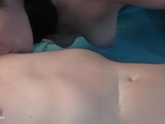 Amatorka, Duży kutas, Obciąganie, Para, Latynoska, Mamuśka, Obwisłe cyce, Cycki