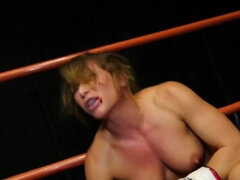 Grote mammen, Bruinharig, Rondborstig, Dominante vrouw, Fetisj, Lesbisch, Natuurlijke tieten, Tieten likken