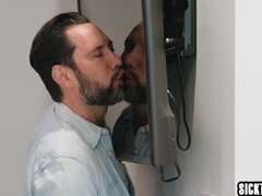 18, Stor røv, Store bryster, Pik sutte, Langt ned i halsen, Hårdt, Naturlige bryster, Hård sex