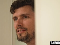 Gros seins, Sucer une bite, Plantureuse, Queue, Hard, Mère que j'aimerais baiser, Rasée, Douche