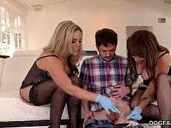 Man die toekijkt, Vernedering