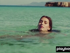 18 jahre, Strand, Bikini, Nackt, Muschi, Erotischer film, Solo, Jungendliche (18+)