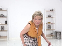 큰 가슴, 영국인, Hd, 힐, 나이든, 혼자, 스타킹, 장난감들