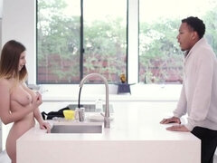 Grosser schwanz, Grosse titten, Braunhaarige, Spermaladung, Handjob, Hd