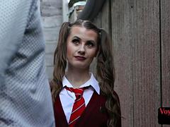 Amatőr, Angol, Édes, Európai, Fétis, Kézimunka, Szabadban, Begyek