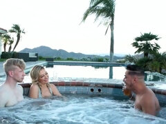 Velike joške, Biseksualci, Fafanje, Doggystyle, Facesitting, Fetiš, Dekle drka tiča, Hd