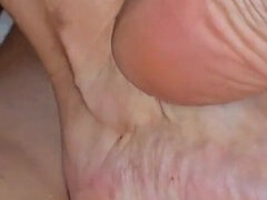 Iso perse, Suihinotto, Pariskunta, Jalat, Jalkafetissi, Käsihoito, Kotitekoinen, Äiti jota haluaisin panna