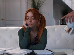 18, Store bryster, Pik sutte, Give finger, Realitet, Hård sex, Teenager, Trekant