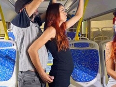 Autobus, Creampie, Exhibicionisti, Japonské, Masturbácia, Na verejnosti, Ryšavé, Uniforma