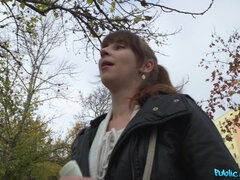 Amatør, Kukk suging, Brunette, Europeisk, Ansiktssperm, Naturlige bryster, Sokker, Pupper