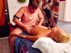 Amatorka, Duży kutas, Wytrysk, Gej, Obciąganie, Masaż, Ssanie