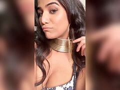 Poonam Pandey scorching live