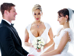Pompino, Sposa, Facesitting, Donna donna uomo, Leccata, Lingerie, Figa, Nozze