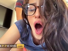 Sucer une bite, Brunette brune, En levrette, Lunettes, Hard, Hd, Chatte, Nénés