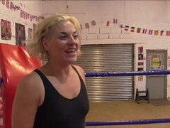Blondine, Brunette, Spandex, Wrestling