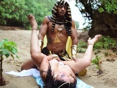 Mazee With Queen Rogue The Pharao's Wife Porn Clip