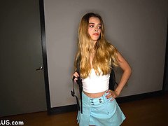 Blondýna, Kuřba, Creampie, Hotel, Přírodní prsa, Penis, Drobounká, Student