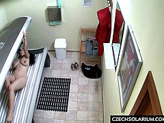 素人, 茶髪の, チェコ, Hd, 公共, オマンコ, 剃毛, 一人