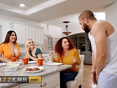 Sucer une bite, Plantureuse, Le plan cul à quatre, Groupe, Hd, Léchez, Chatte, Nénés