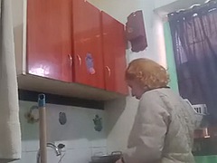 Amatéři, Kuřba, Kluk v dámském, Dvojitá penetrace, Na obličej, Femdom, Hardcore, Shemale