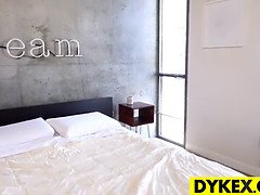 Blondine, Vollbusig, Geile alte tussi, Lesbisch, Lecken, Reif, Milf, Muschi