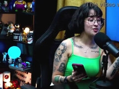 Brasilia, Tuhmat jutut, Ensimmäinen kerta, Latinankieli, Luonnolliset tissit, Julkinen