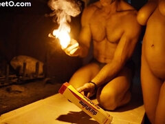 Grosse titten, Paar, Hundestellung, Küssen, Orgasmus, Zierlich, Dürr, Erotischer film