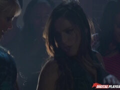 Musta, Fetissi, Keittiö, Itsetyydytys, Todellisuus, Hame, Tissit, Tirkistelijä